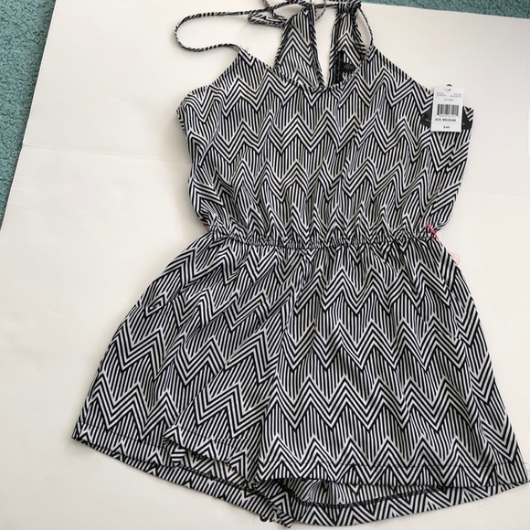 City Triangles, Black & White Geometric Romper - Picture 2 of 6